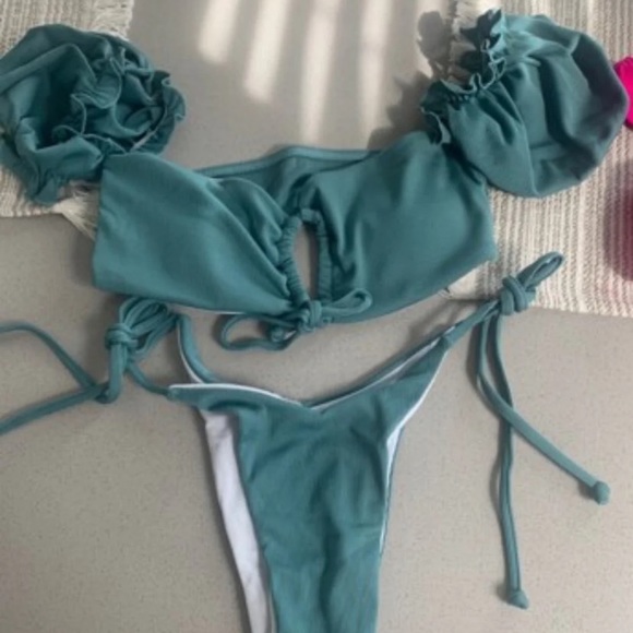 SHEIN Rib Frill Bardot Tie Side bikini - Picture 2 of 3